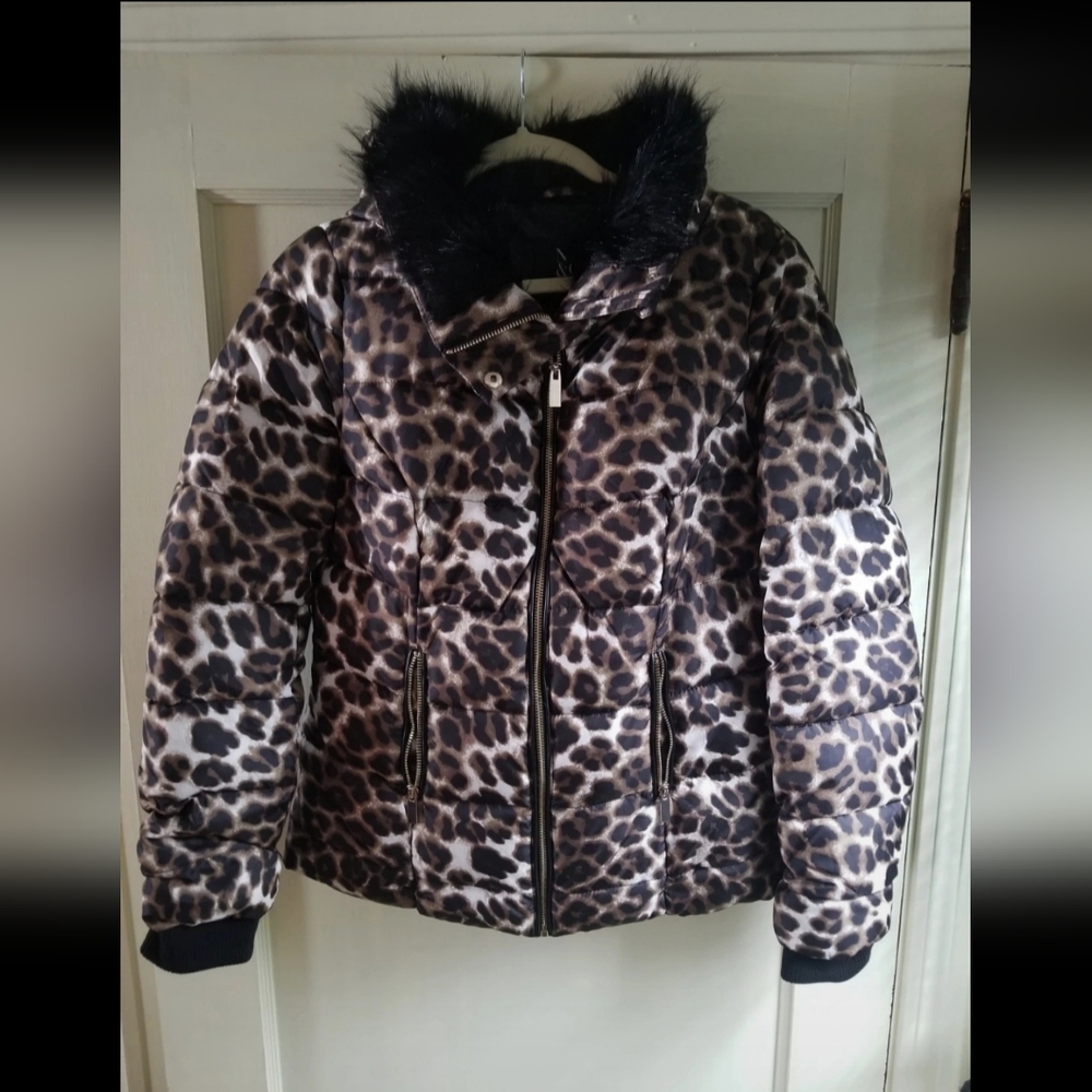 New York and Company Leopard Print Puffer Coat Size Medium